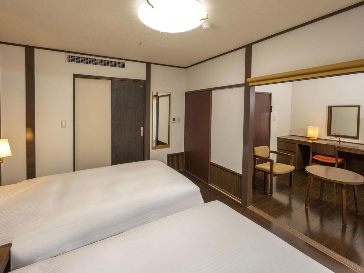 亀の井ホテル 鴨川 旅館